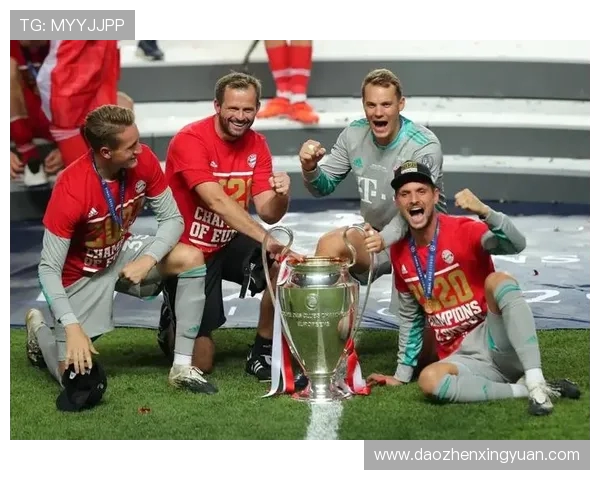 巴黎球迷庆祝进入决赛时拜仁球员帽子被顺手牵走引发混乱事件